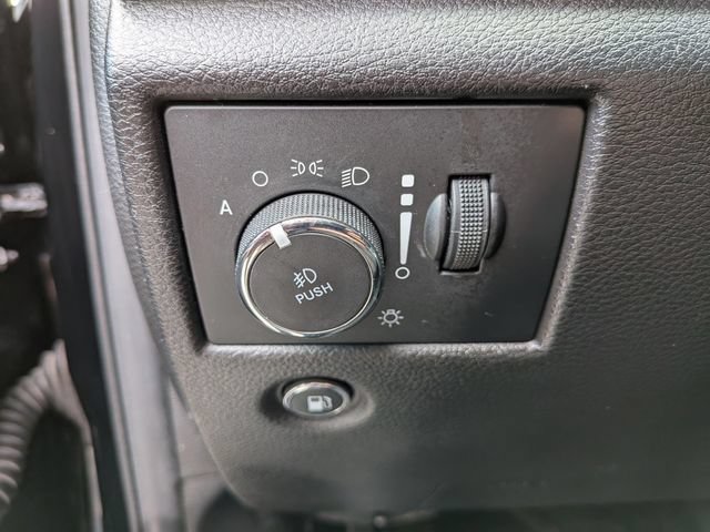 Used 2021 Jeep Grand Cherokee Trailhawk AWD/4WD image 16