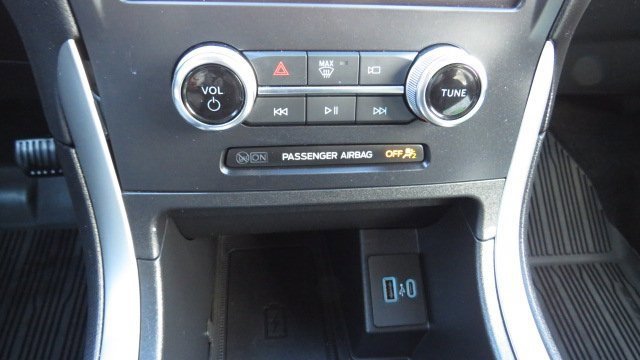 Certified 2024 Ford Edge SEL w/ Convenience Package image 19