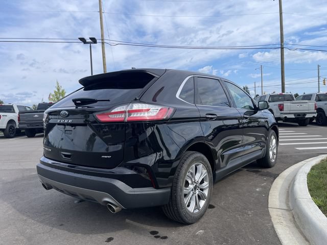 Certified 2023 Ford Edge Titanium AWD/4WD image 5