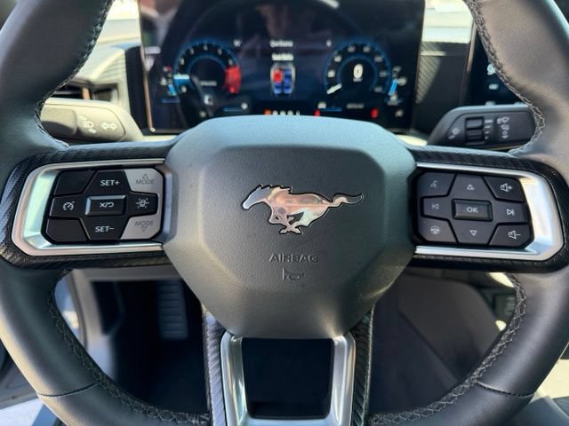 Certified 2025 Ford Mustang Coupe RWD image 13