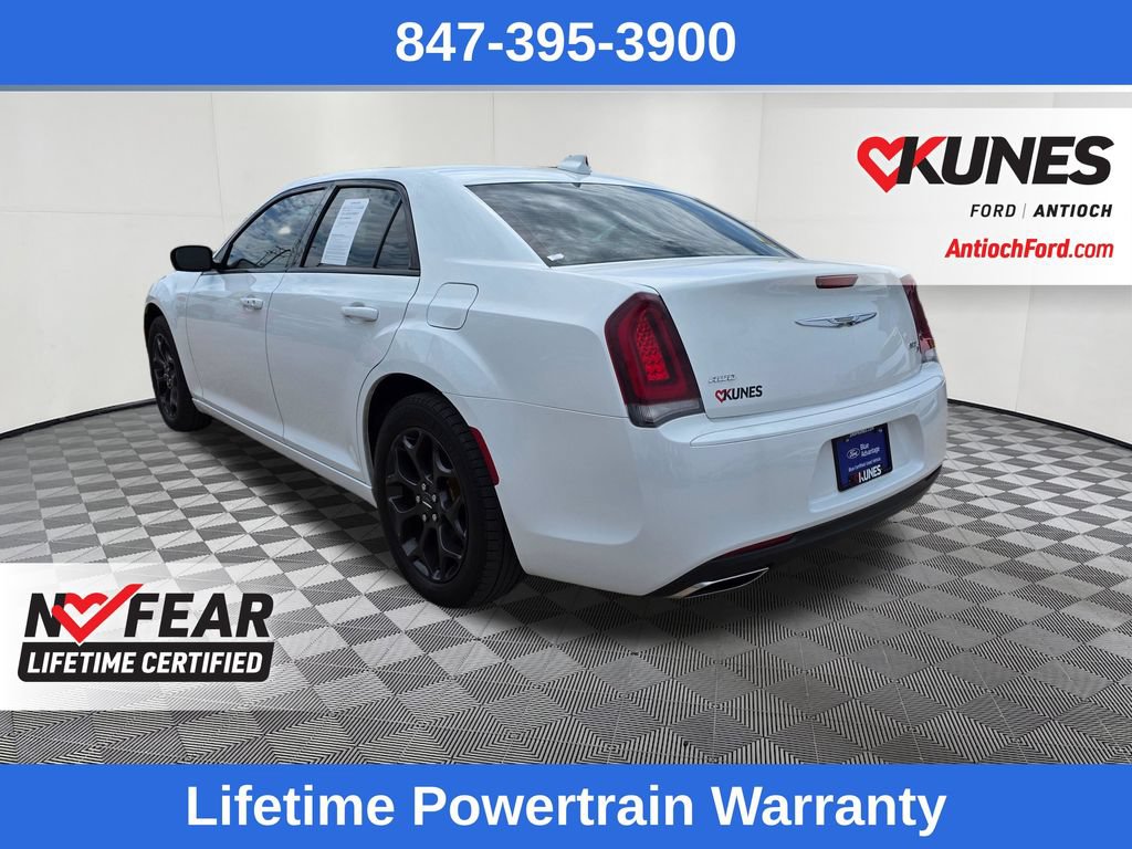 Used 2019 Chrysler 300 S AWD/4WD image 5