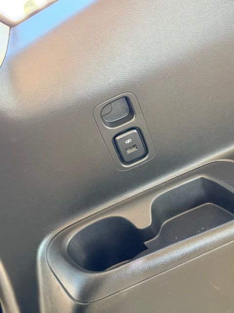 Used 2023 Buick Enclave Essence image 23