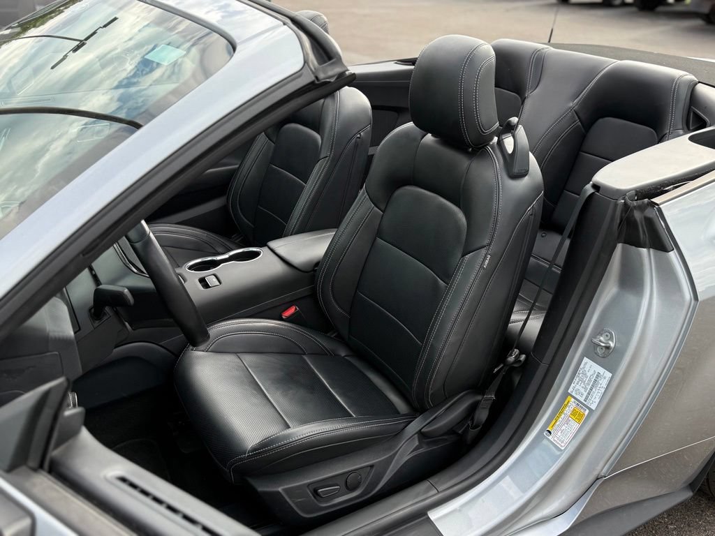 Certified 2025 Ford Mustang Convertible RWD image 12