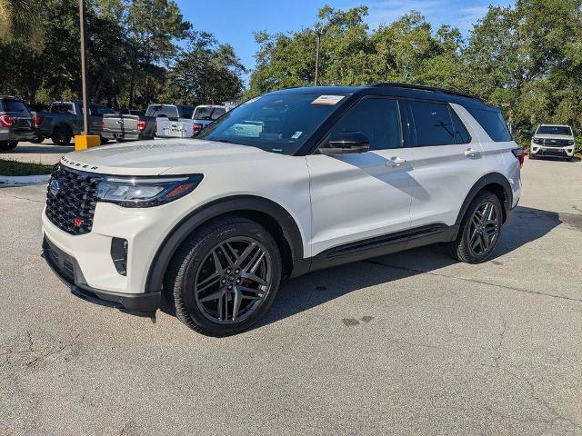Certified 2025 Ford Explorer ST AWD/4WD image 8