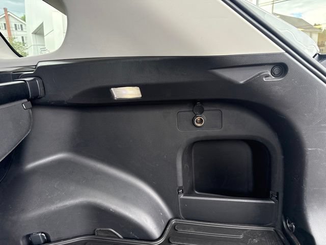 Used 2023 Toyota RAV4 XLE Premium AWD/4WD image 40