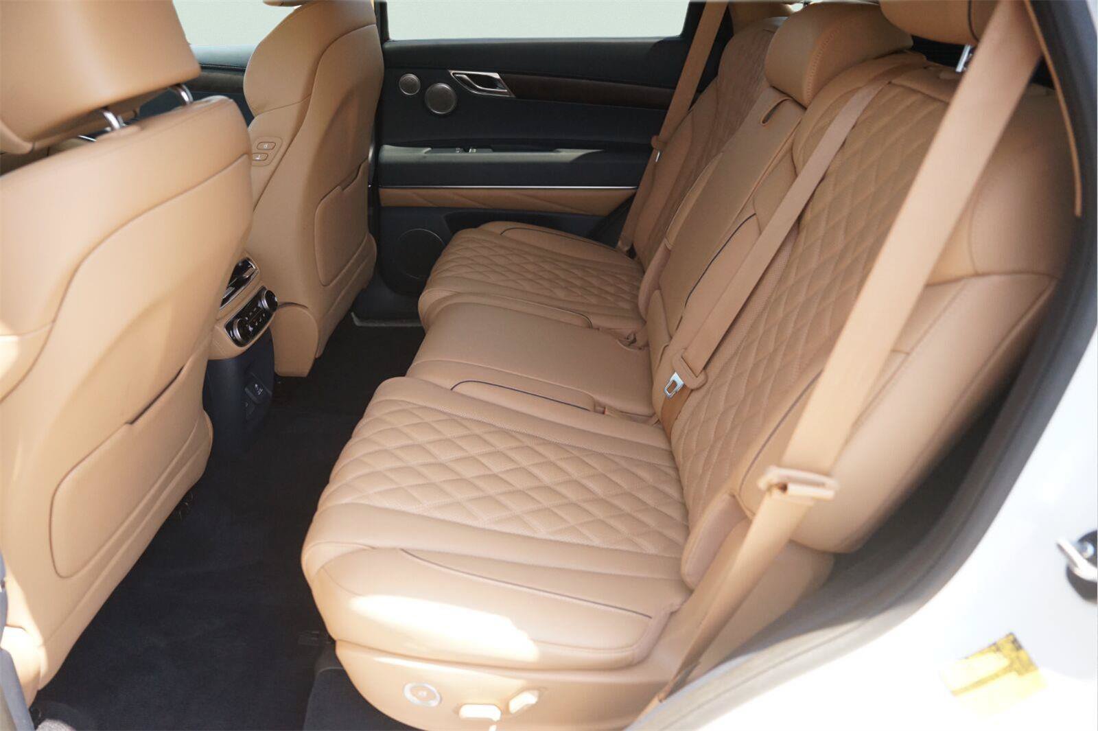Used 2024 Genesis GV80 3.5T w/ Prestige Matte Package AWD/4WD image 13