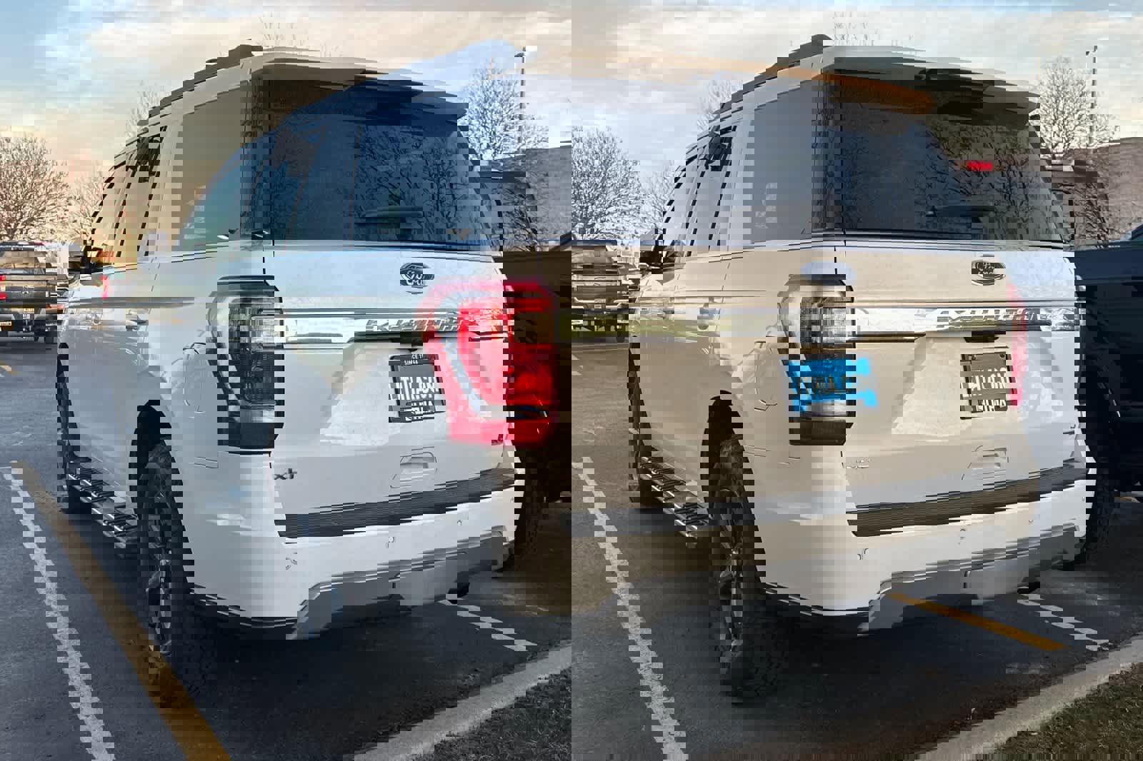 Certified 2021 Ford Expedition XLT image 2