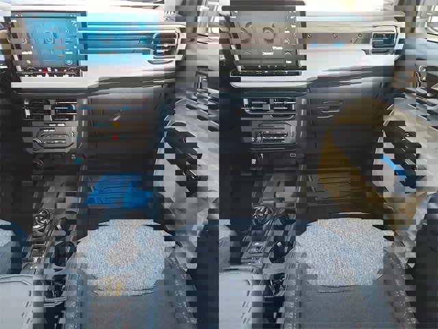 Certified 2025 Ford Maverick XLT w/ XLT Luxury Package image 10