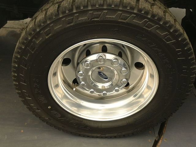 Certified 2024 Ford F450 Platinum w/ FX4 Off-Road Package AWD/4WD image 9