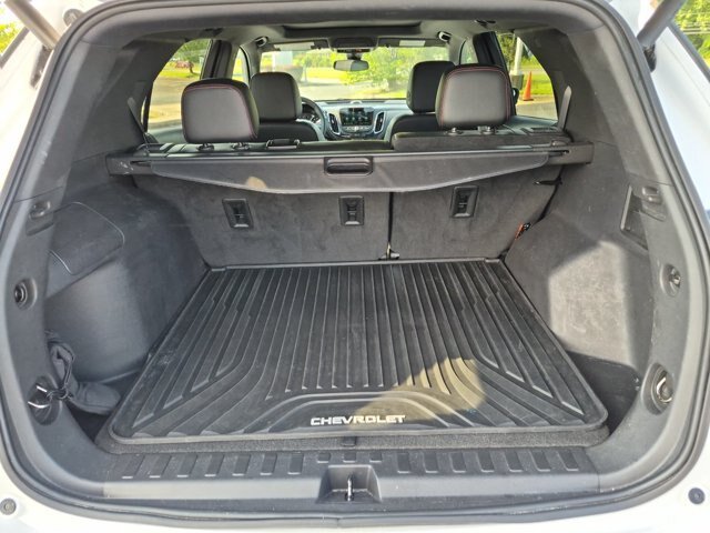 Used 2023 Chevrolet Equinox RS w/ RS Leather Package FWD image 32