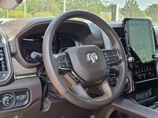 Used 2025 RAM 1500 Limited AWD/4WD image 27