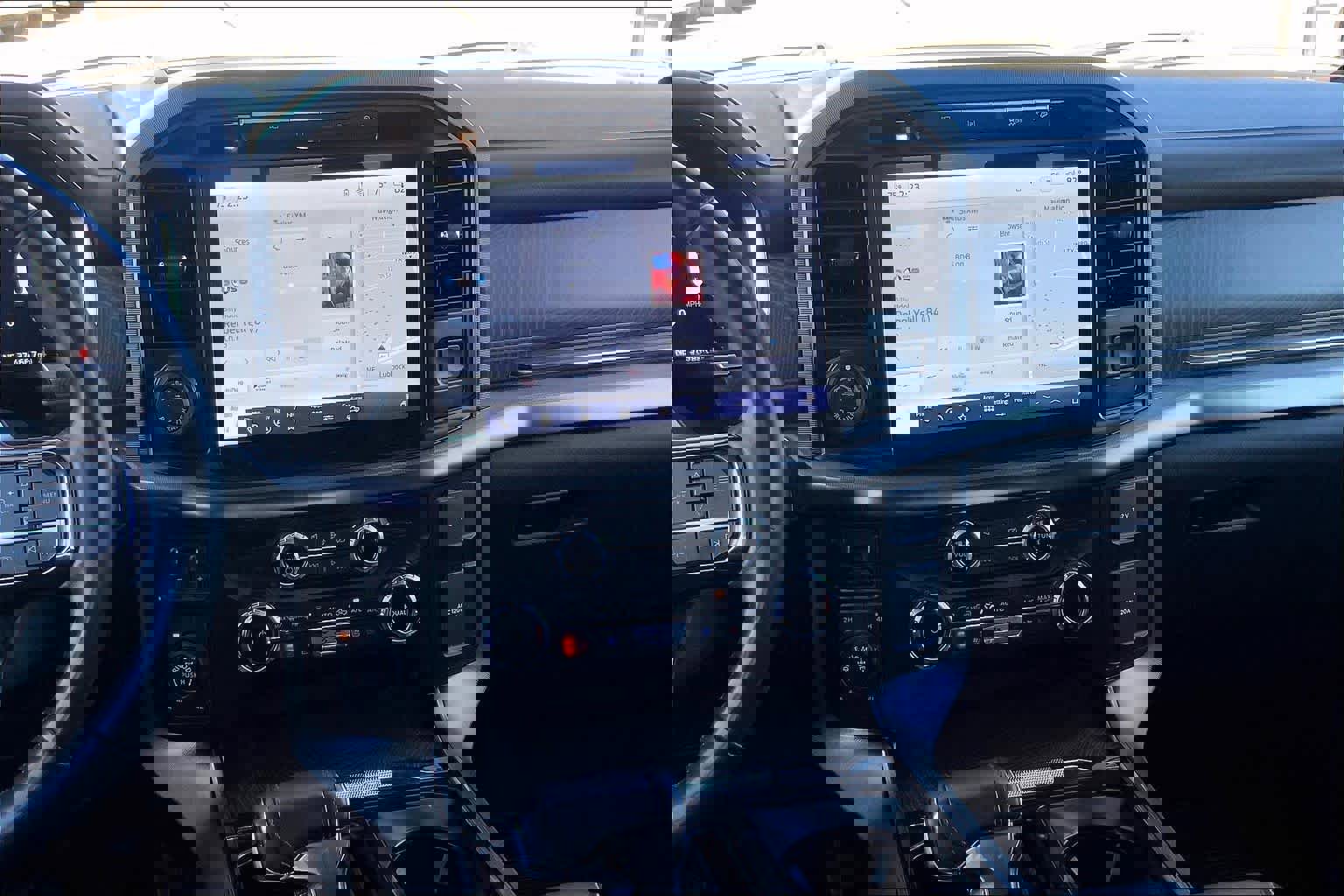 Certified 2023 Ford F150 Platinum w/ Equipment Group 701A High image 6