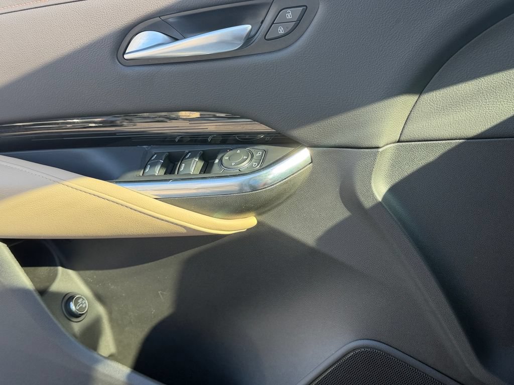 Used 2024 Cadillac XT4 Luxury FWD image 27