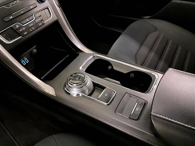 Certified 2019 Ford Fusion SE FWD image 16