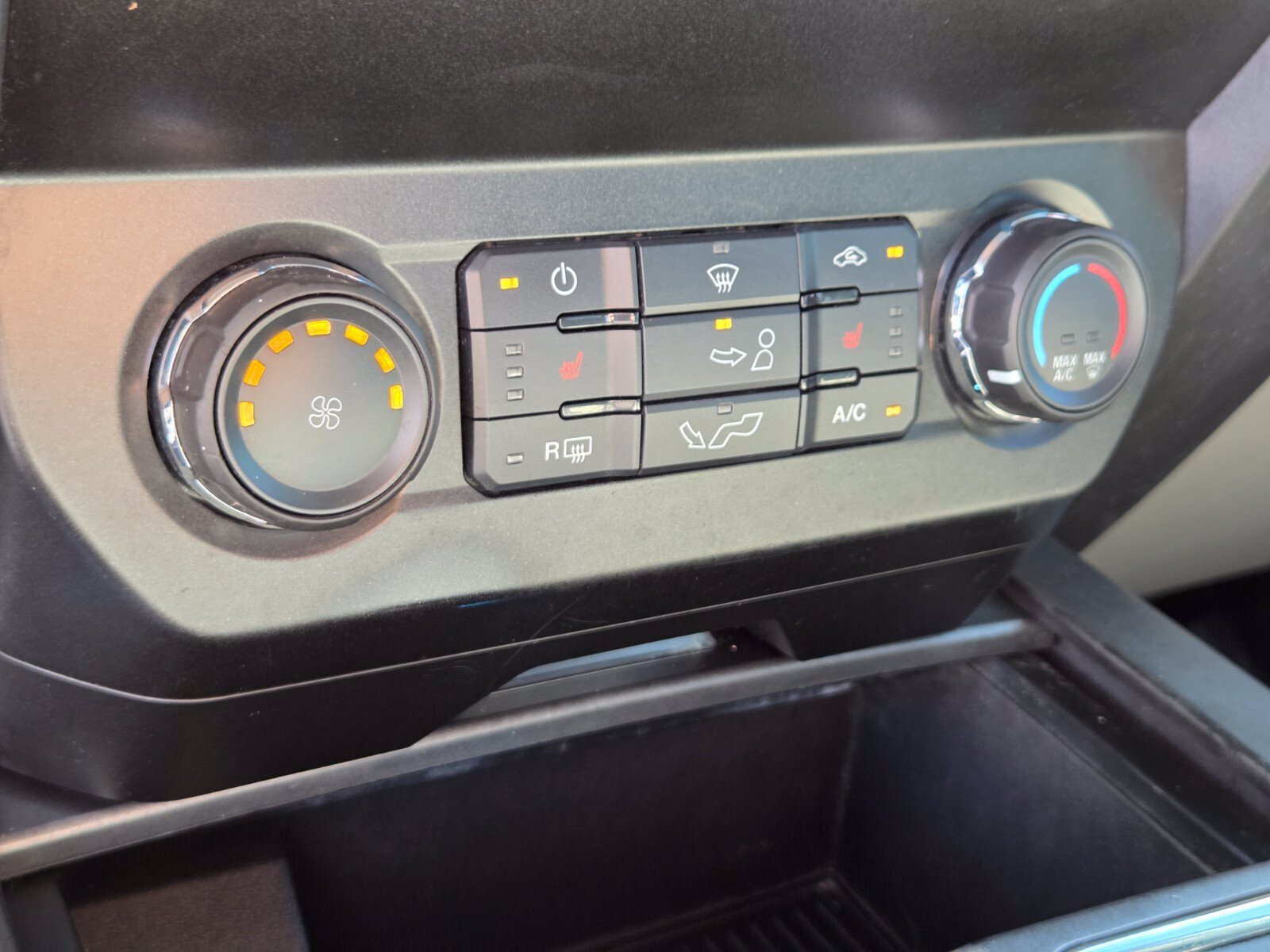 Certified 2019 Ford F150 XLT w/ Equipment Group 302A Luxury RWD image 22