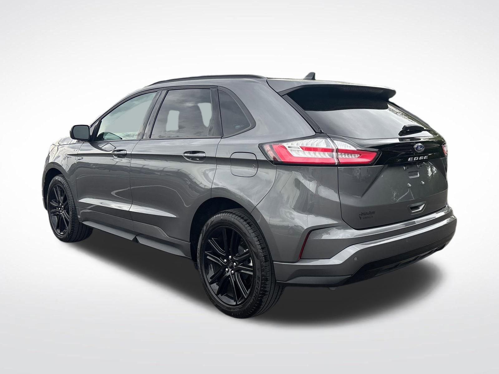 Certified 2024 Ford Edge ST-Line AWD/4WD image 3