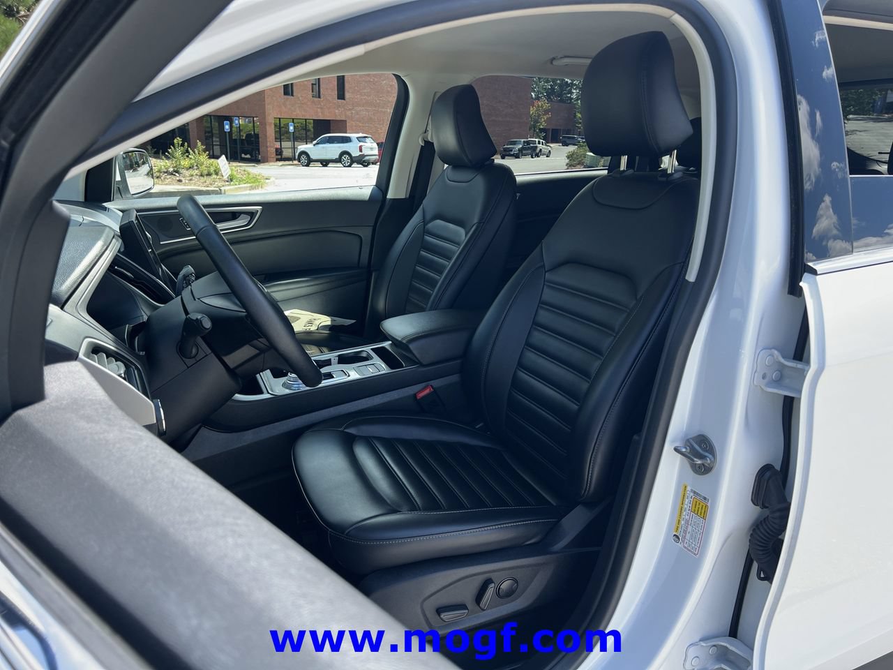 Certified 2024 Ford Edge SEL AWD/4WD image 19