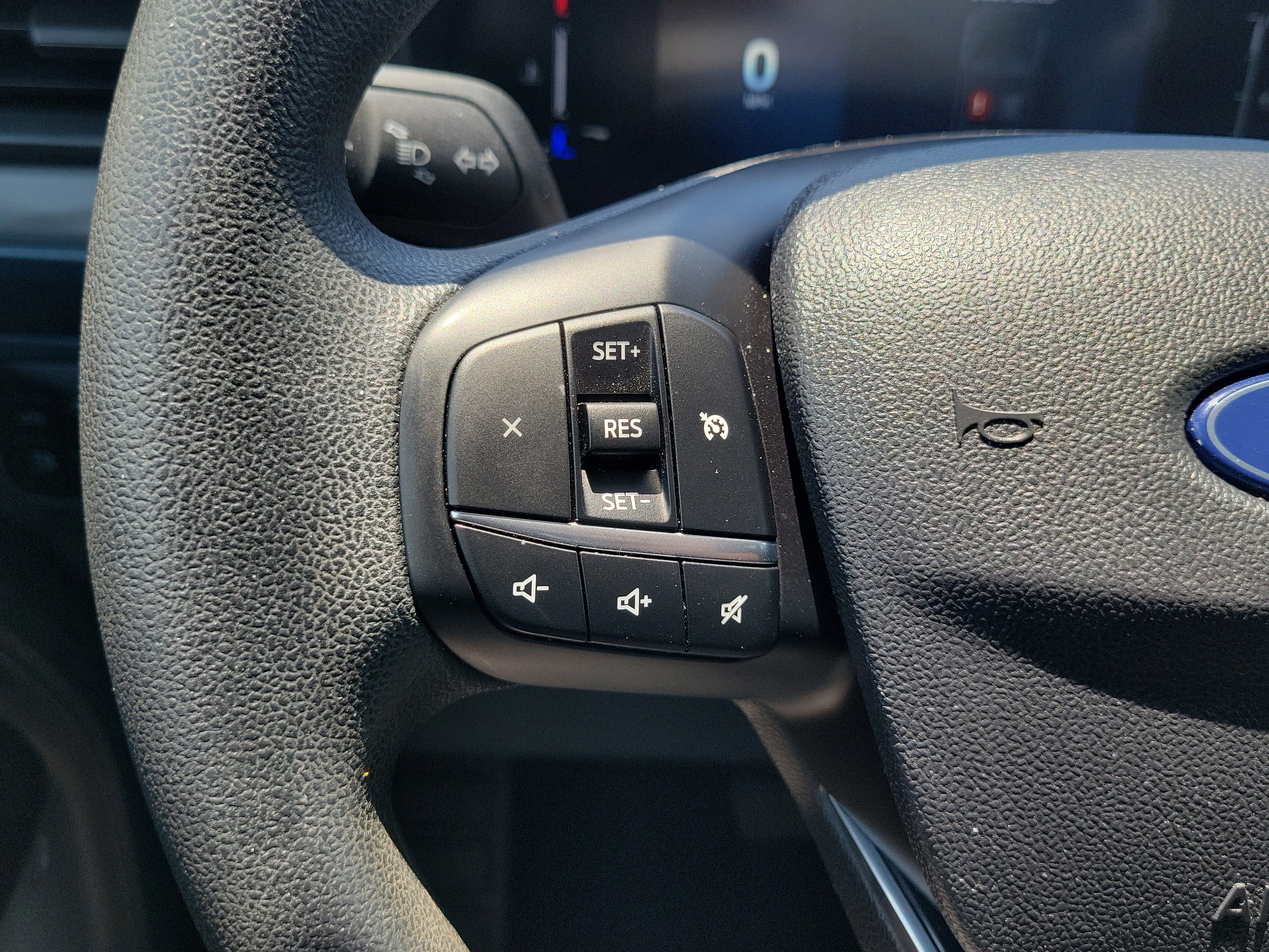Certified 2025 Ford Maverick XL FWD image 24