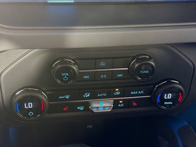 Certified 2024 Ford Bronco Black Diamond AWD/4WD image 19