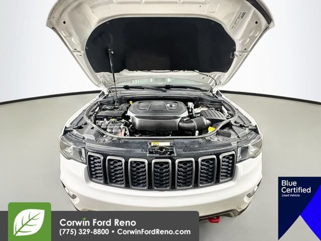 Used 2019 Jeep Grand Cherokee Trailhawk AWD/4WD image 32