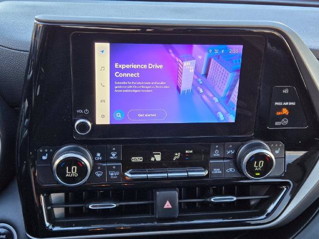 Used 2024 Toyota Highlander XLE AWD/4WD image 17