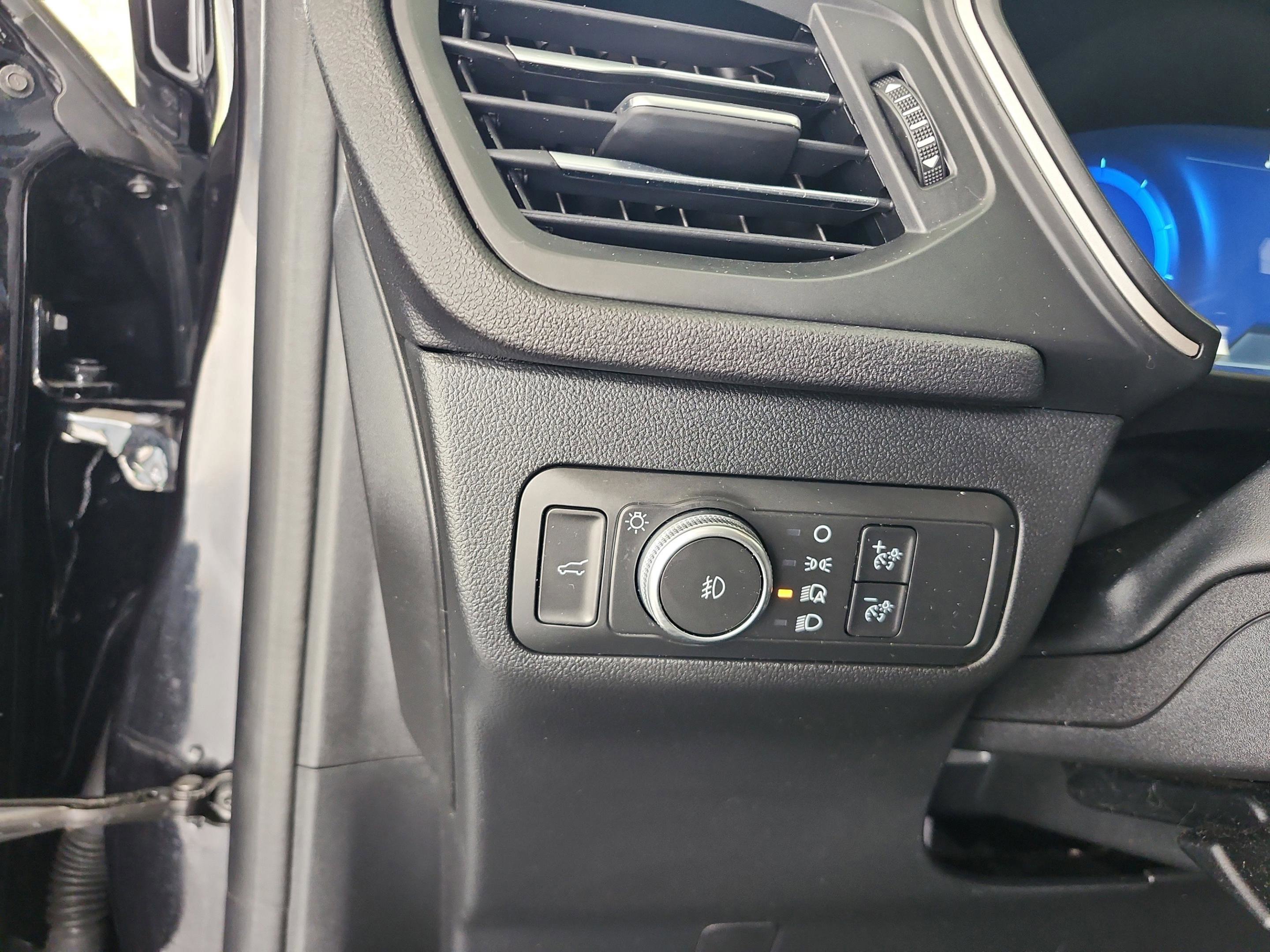 Certified 2022 Ford Escape SEL w/ Technology Package FWD image 12