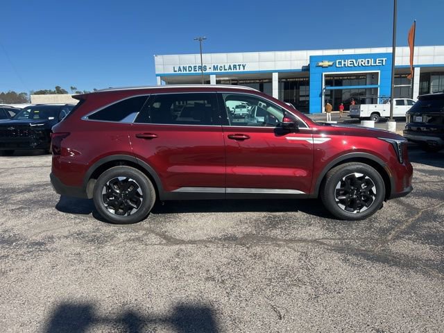 Used 2025 Kia Sorento S image 6