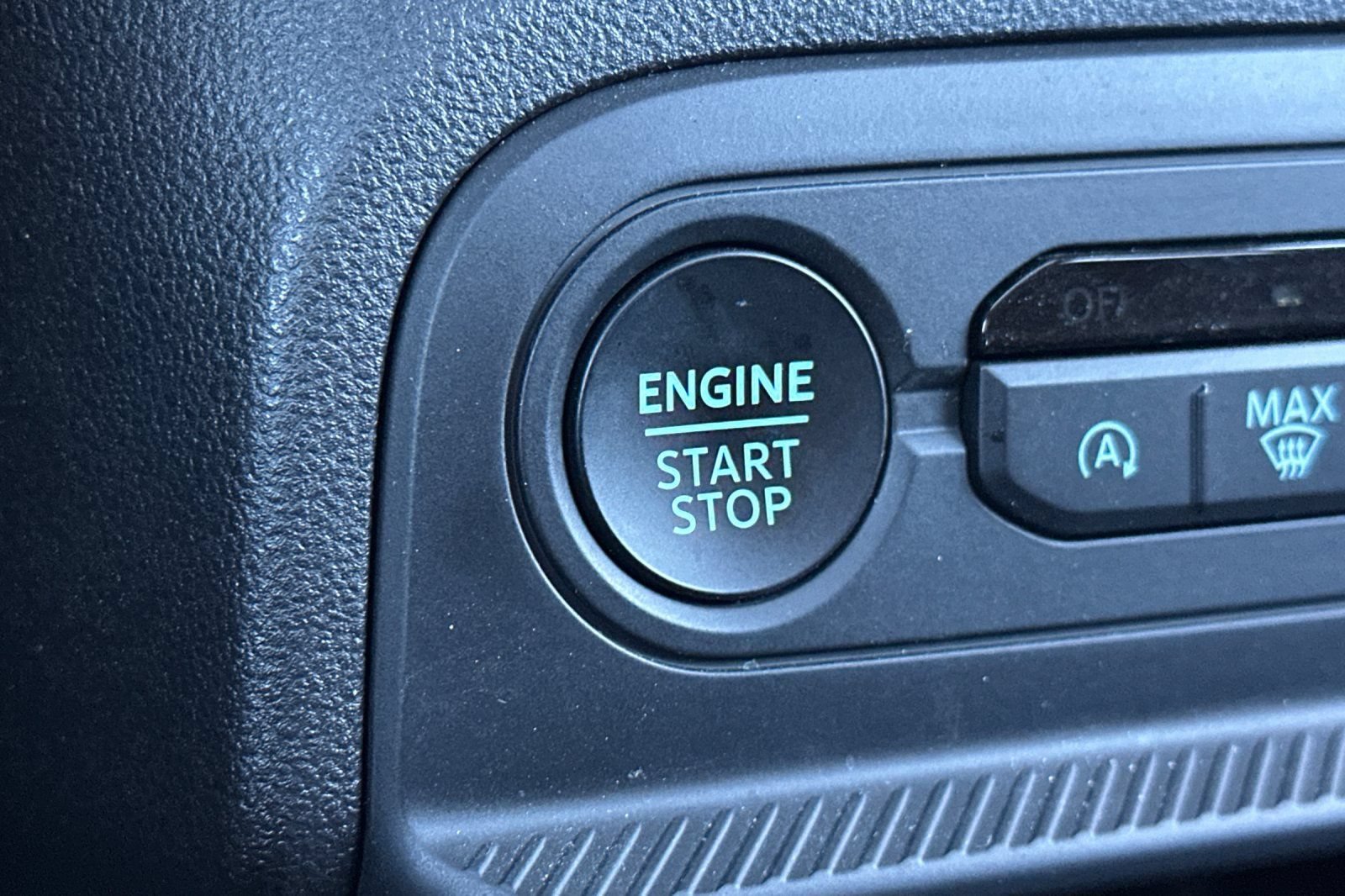 Certified 2025 Ford Bronco Sport Outer Banks w/ Outer Banks Tech Package+ AWD/4WD image 21