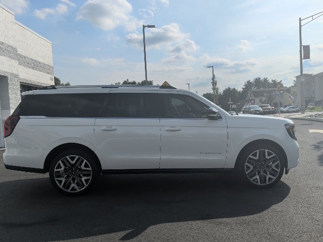 Certified 2025 Ford Expedition Max Platinum w/ Platinum Ultimate Package AWD/4WD image 7