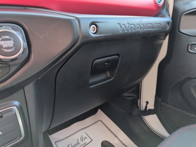 Used 2022 Jeep Wrangler Unlimited Rubicon w/ Dual Top Group AWD/4WD image 51