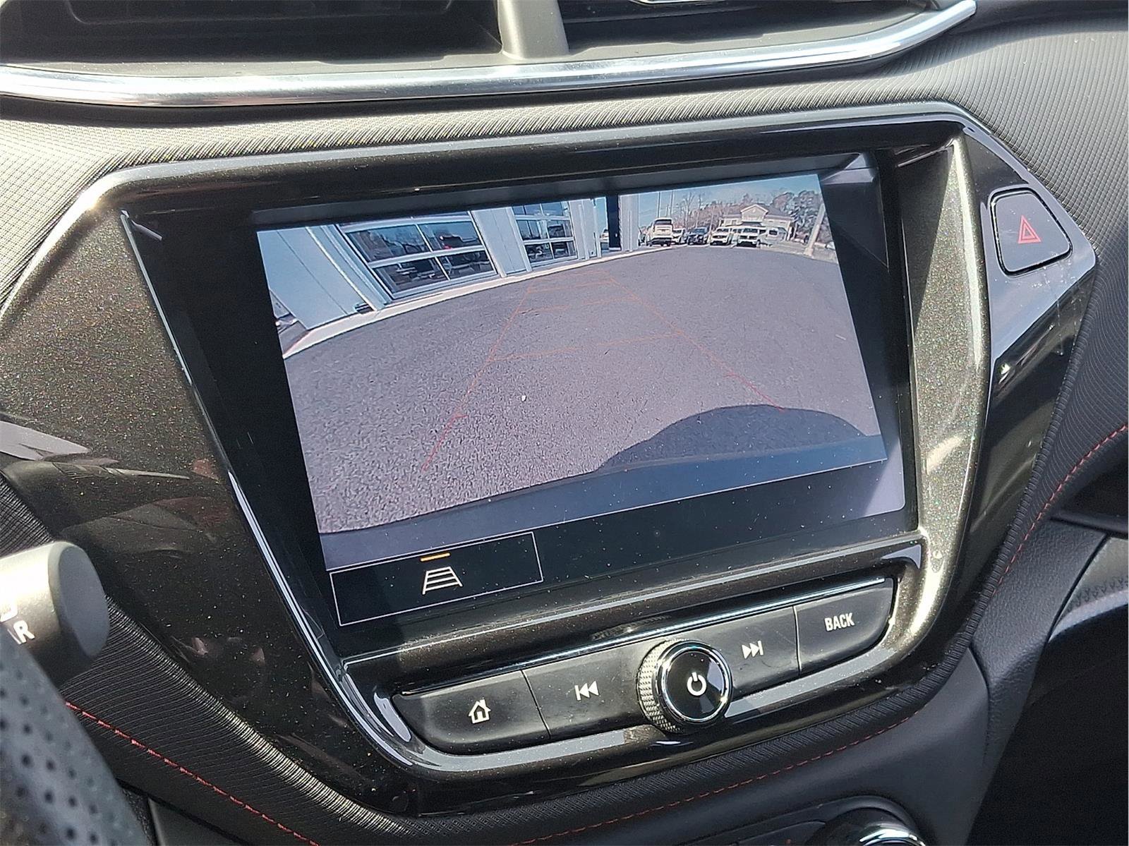 Used 2022 Chevrolet TrailBlazer RS w/ Technology Package image 33