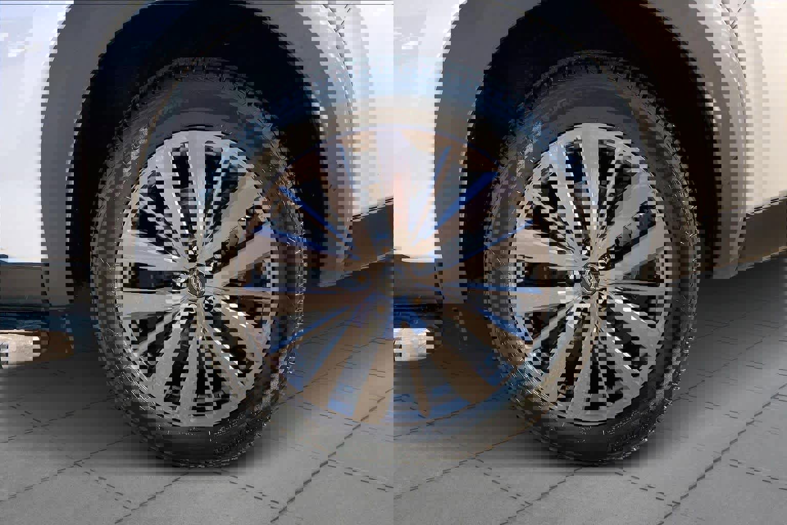 Used 2023 Nissan Pathfinder SL w/ SL Premium Package image 13