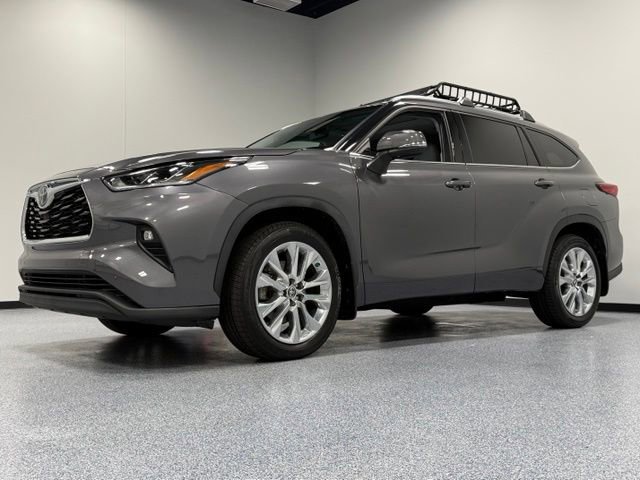 Used 2023 Toyota Highlander Limited AWD/4WD image 5
