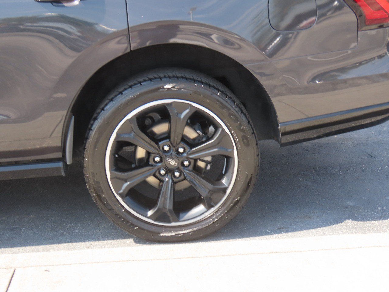 Certified 2023 Ford Expedition Limited RWD image 9