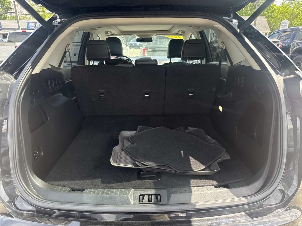 Certified 2023 Ford Edge SEL w/ Convenience Package AWD/4WD image 7