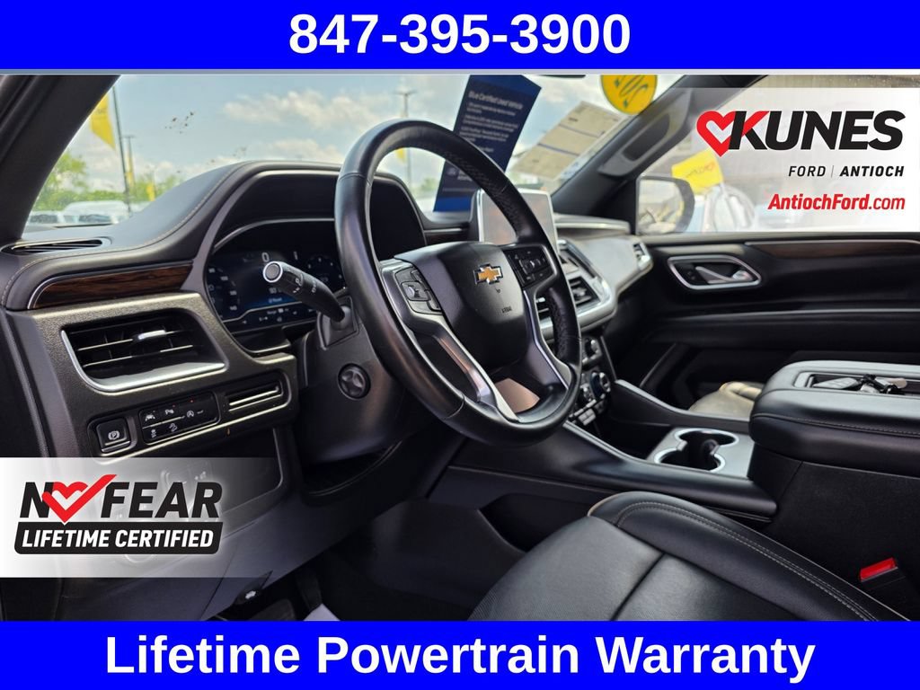 Used 2024 Chevrolet Suburban Premier AWD/4WD image 23