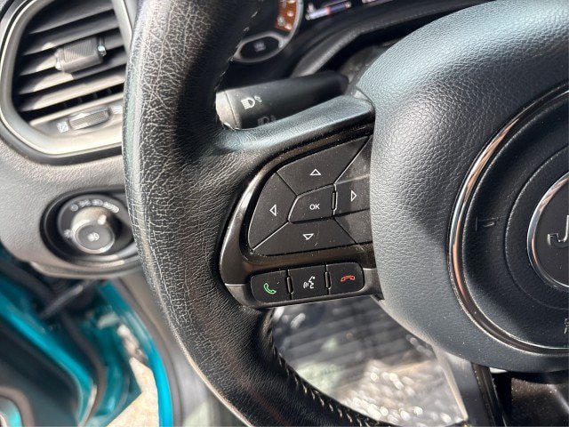 Used 2021 Jeep Renegade Latitude w/ Convenience Group AWD/4WD image 22