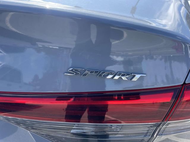 Used 2022 Honda Civic Sport image 4