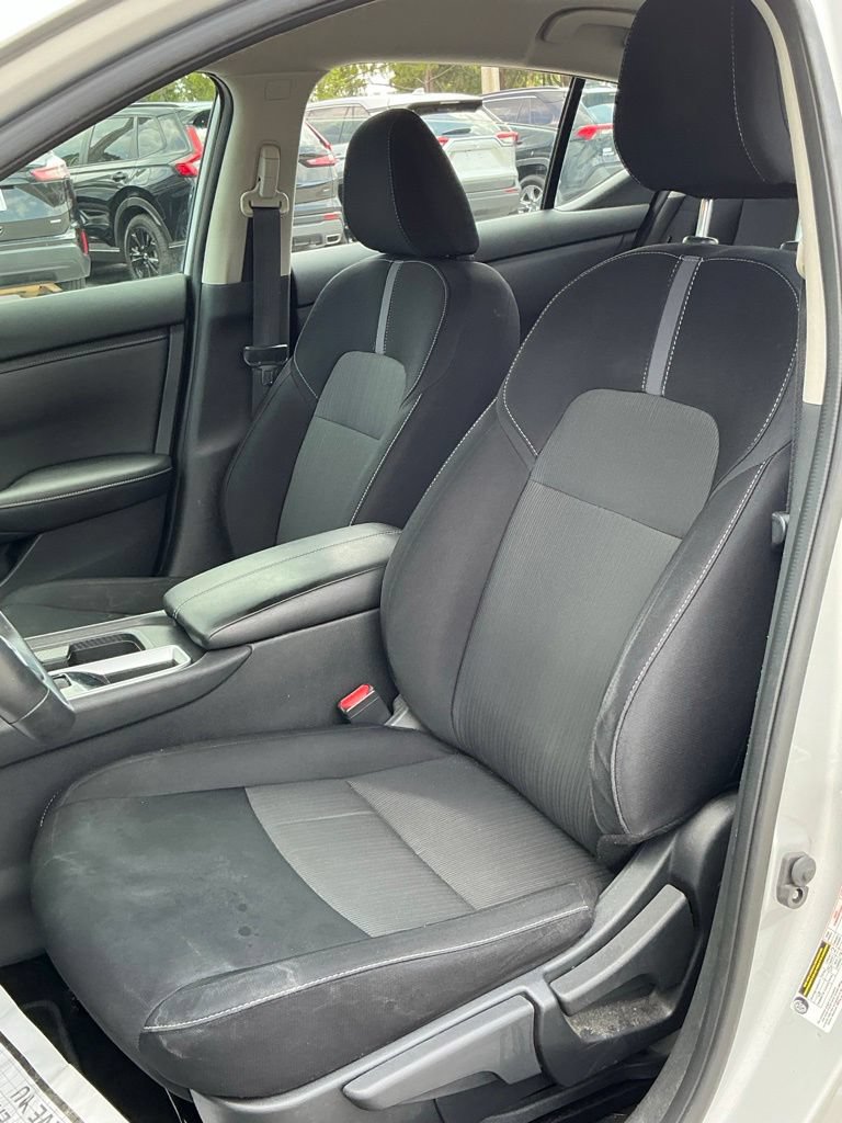 Used 2021 Nissan Sentra SV FWD image 29
