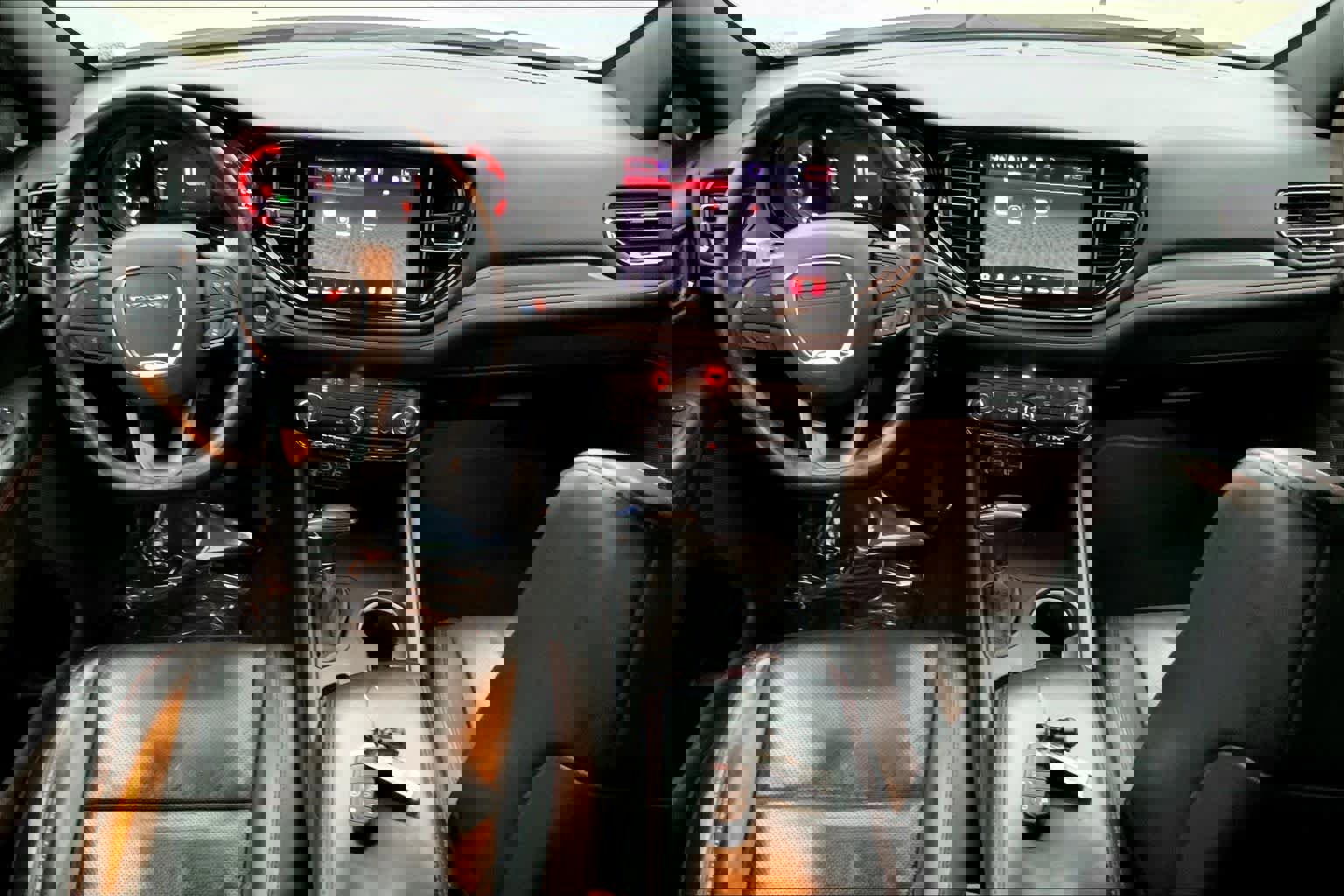 Used 2023 Dodge Durango GT image 14