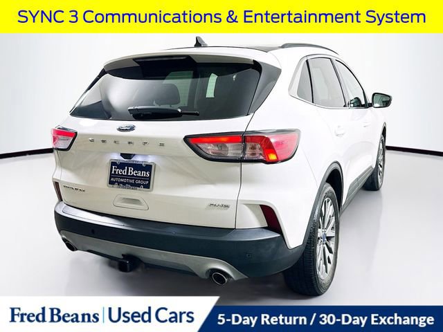 Certified 2022 Ford Escape Titanium w/ Class II Trailer Tow Package AWD/4WD image 3