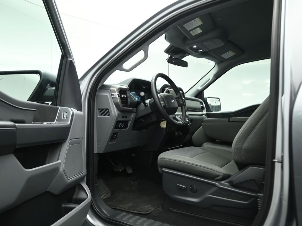 Certified 2025 Ford F150 XLT w/ Equipment Group 301A Standard AWD/4WD image 9