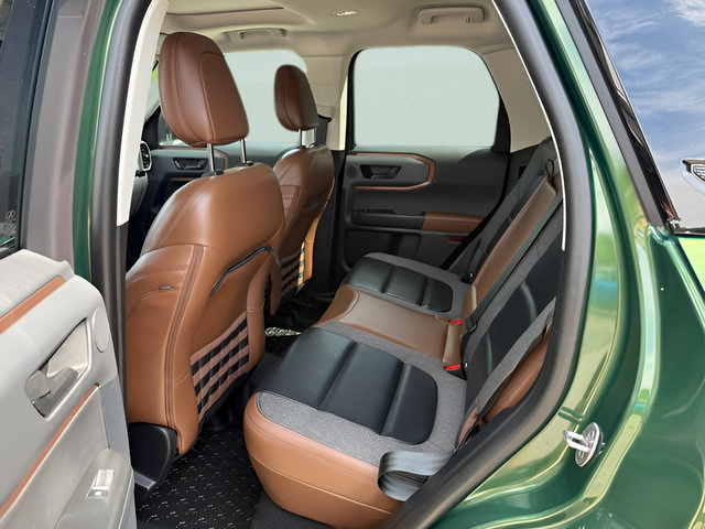 Certified 2023 Ford Bronco Sport Outer Banks w/ Tech Package AWD/4WD image 5