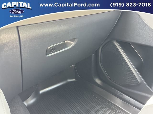 Certified 2025 Ford Explorer Active w/ Active Comfort Package AWD/4WD image 28