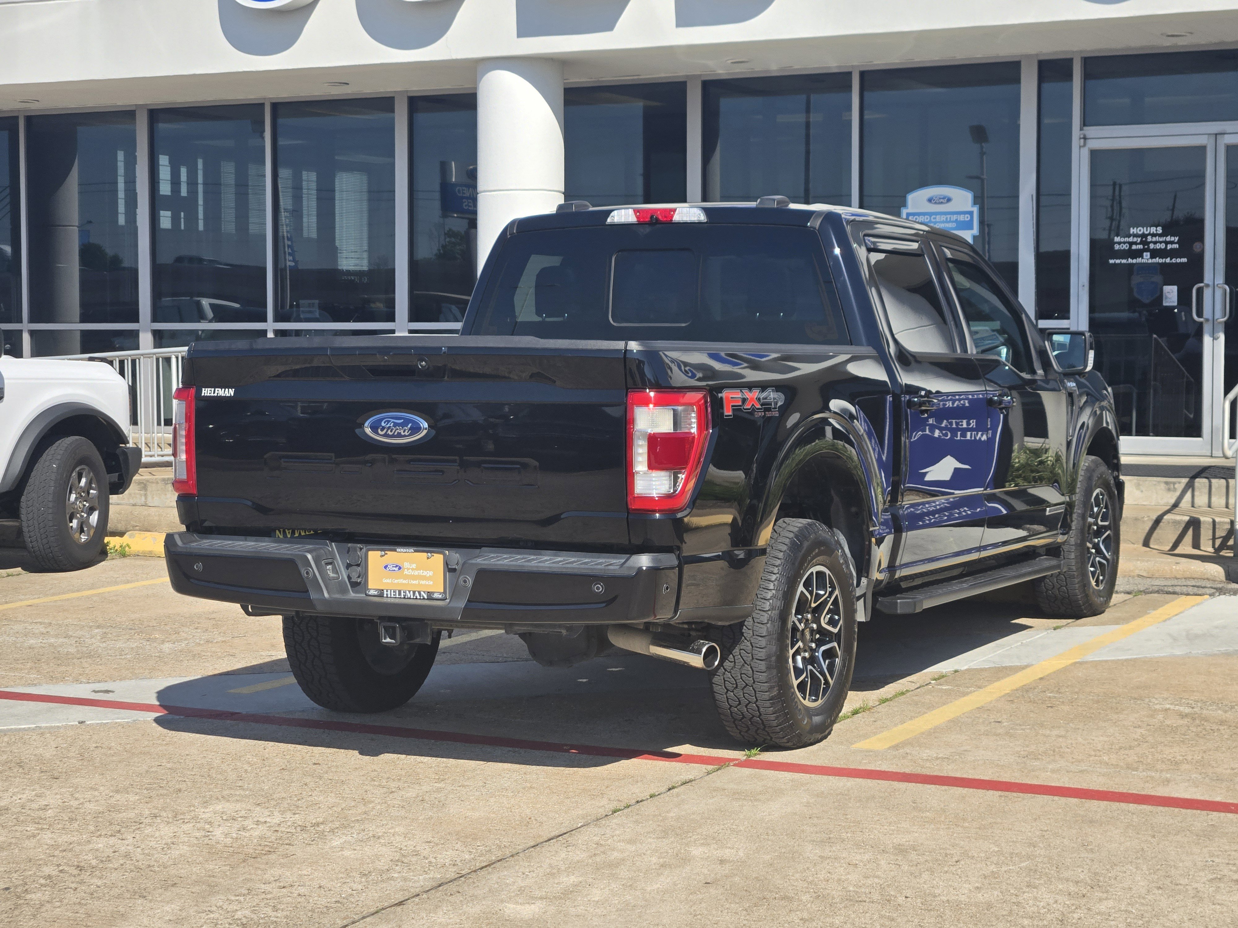 Certified 2022 Ford F150 Lariat w/ Equipment Group 502A High AWD/4WD image 4