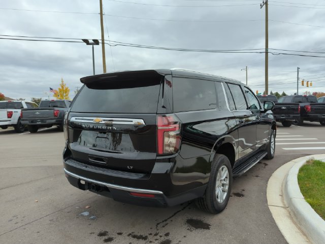 Used 2024 Chevrolet Suburban LT AWD/4WD image 5