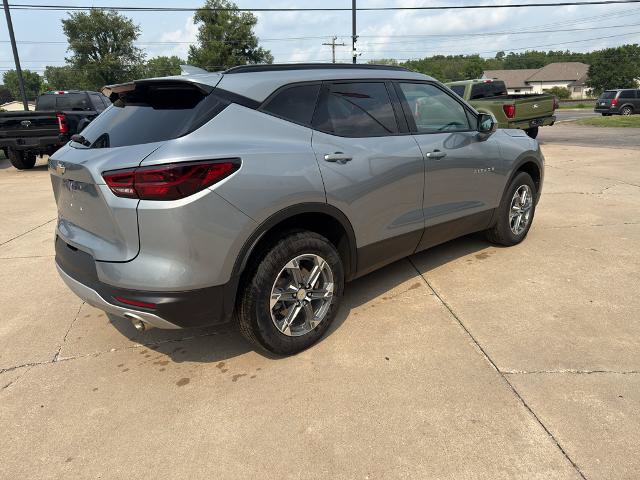 Used 2024 Chevrolet Blazer LT w/ Convenience Package FWD image 6