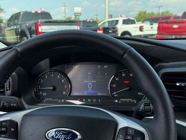 Certified 2024 Ford Explorer XLT w/ Class IV Trailer Tow Package AWD/4WD image 6