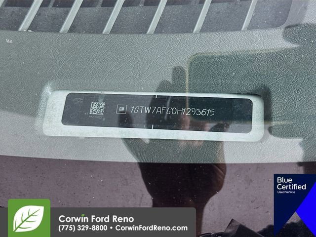 Used 2017 GMC Savana 2500 RWD image 32