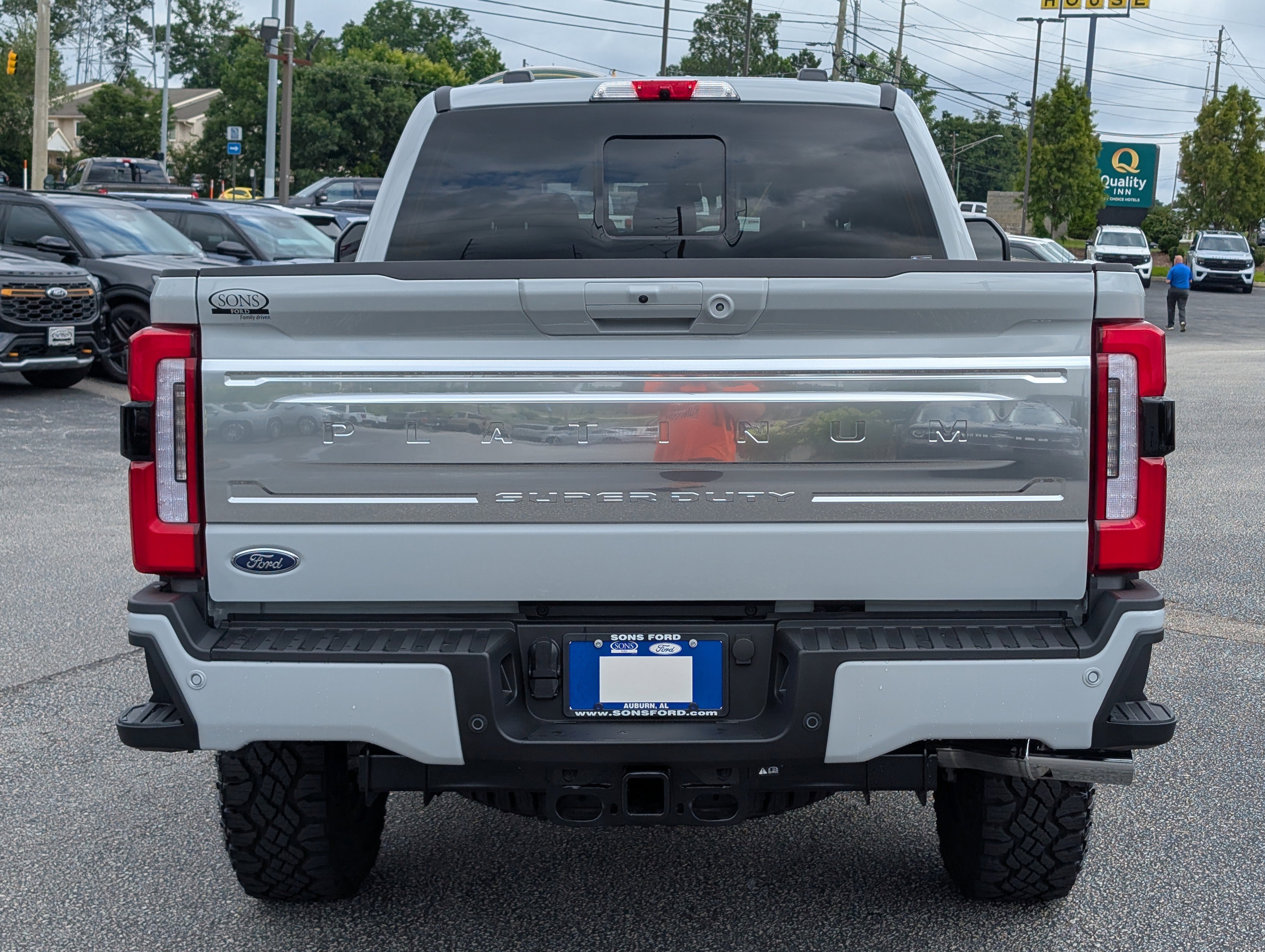 Certified 2026 Ford F250 Platinum w/ Platinum Plus Package AWD/4WD image 10